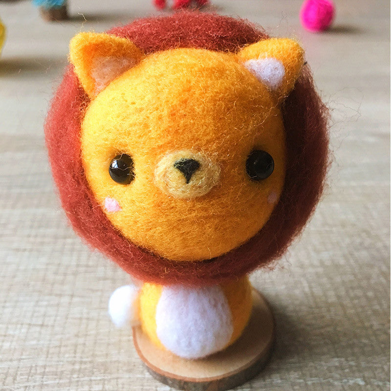 Handmade Needle felted cat felting kit project Animals lion leo cute for beginners starters