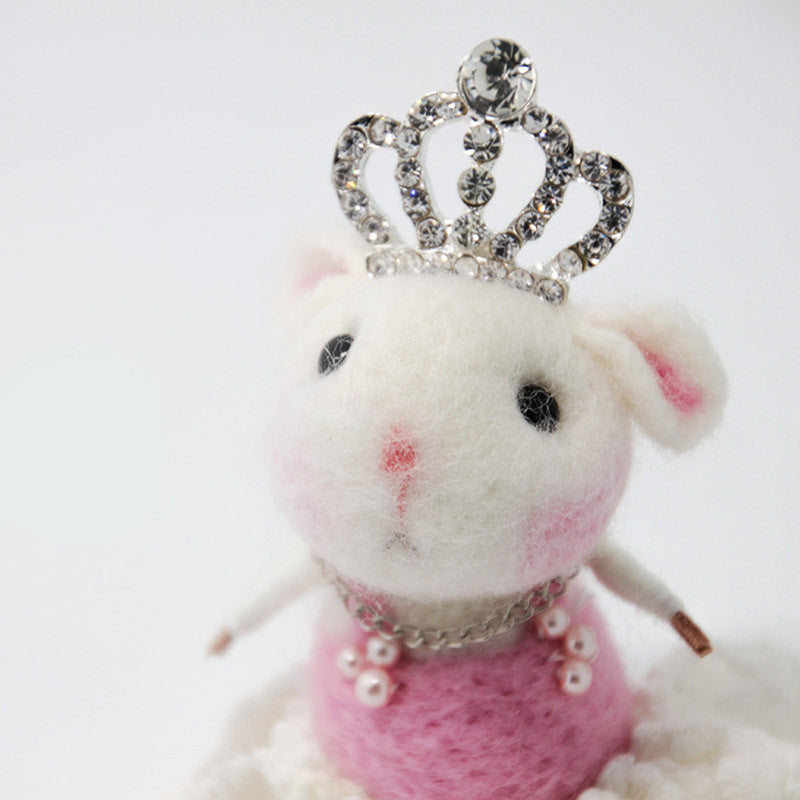 Needle Felted Felting project Animals Cute Mice Mouse Princess