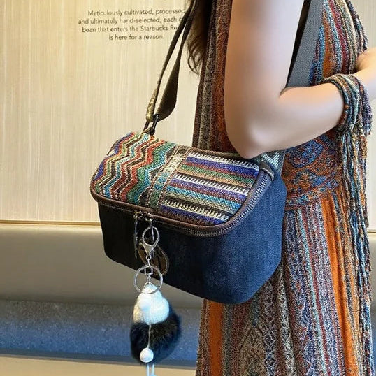 VIVIモデル せいら Beaded Classic Bow Crossbody Bag Beaded Classic Bow Crossbody Bag