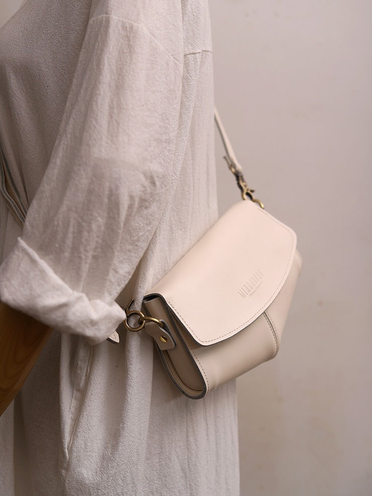 Braccialini mini beige crossbody bag purse with rose-shaped mirror charm |  eBay