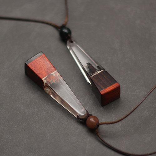 Personalized Engraved Wooden Necklaces Sandalwood Resin Lover Couple Geometric Charm Pendant Gift Jewelry Accessories Women