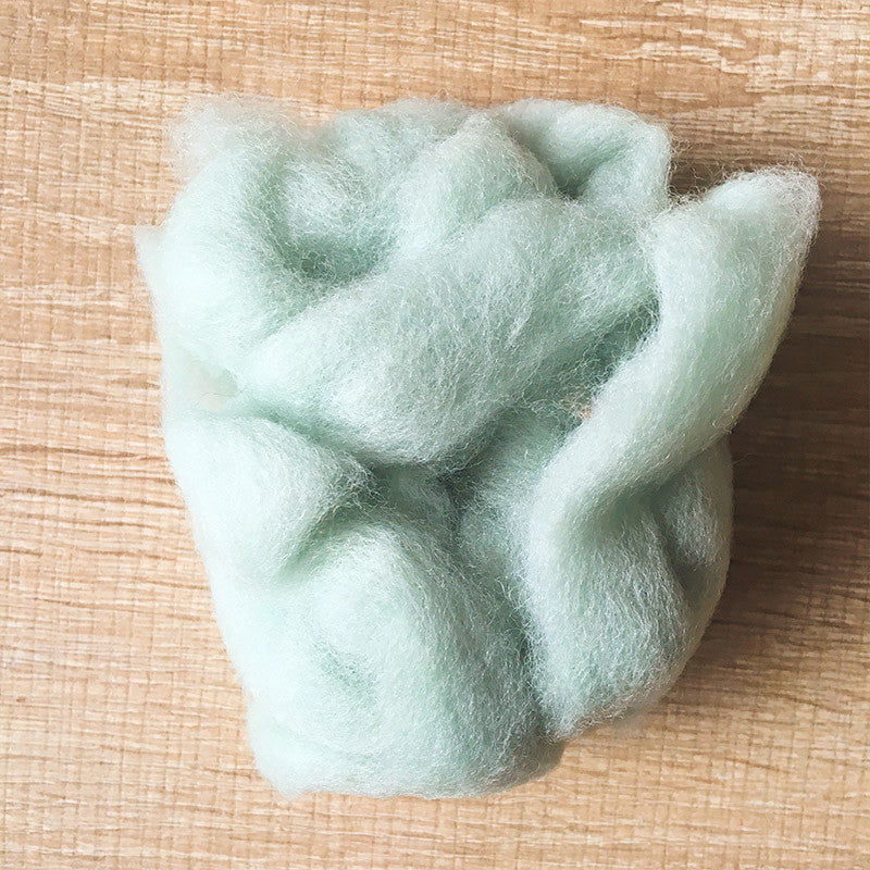 Needle felted wool felting water porcelain wool Roving for felting supplies short fabric easy felt