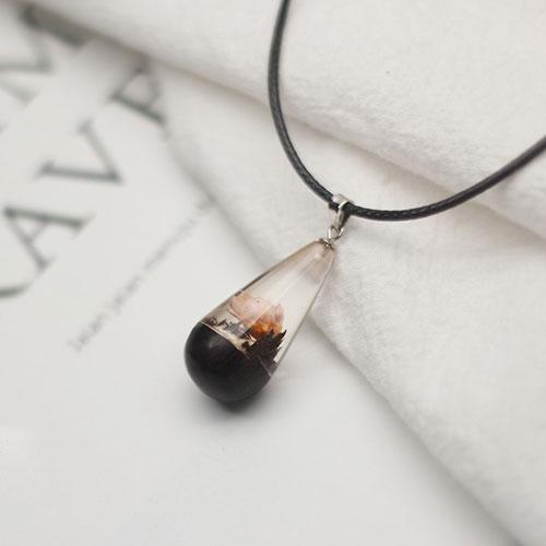 Wooden Necklaces Sandalwood Resin Water Drop Charm Pendant Gift Jewelry Accessories Women