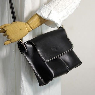 Black sales side purse