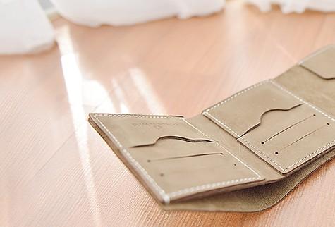 Women's Small Trifold Wallet – PU Leather, Compact Card Holder With ID Window, Khaki Color