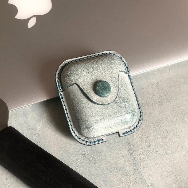 Handmade Green Leather AirPods 1,2 Case Leather AirPods Case 1,2 Airpod Case Cover - iwalletsmen