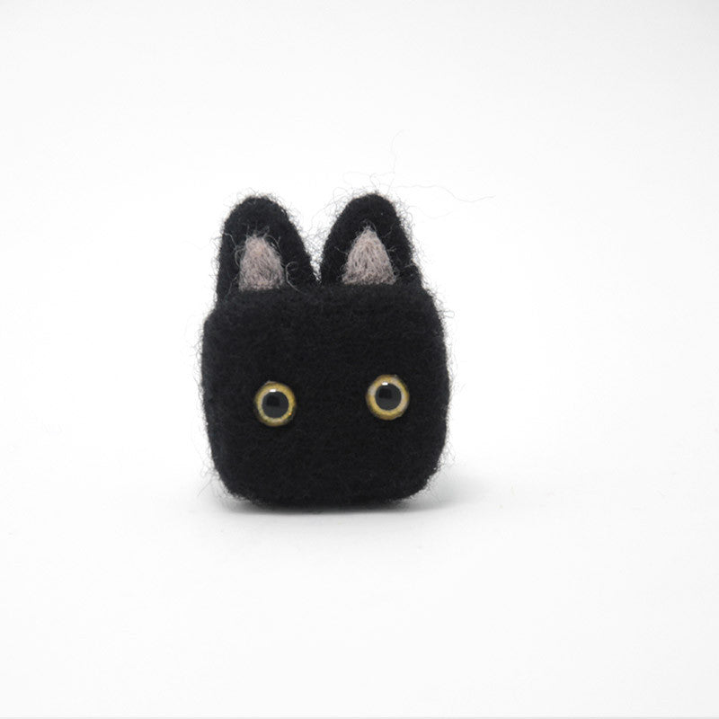 Needle felted project animals black cute cat brooch felt felting craft