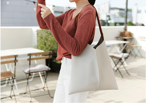 Minimalistic Soft Leather Single Shoulder Crossbody Bag For Women